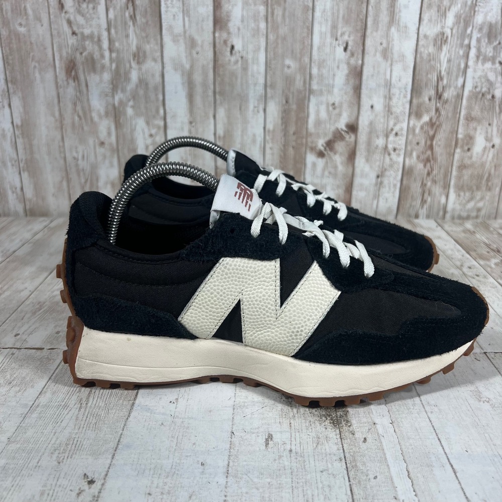 New Balance 327 Black White Gum Women Sneakers WS327BL Size 9